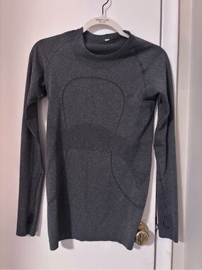 Lululemon Charcoal Grey Long Sleeve Seamless Top
